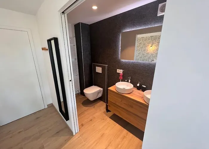 Arbre Epine Hébergement de vacances *